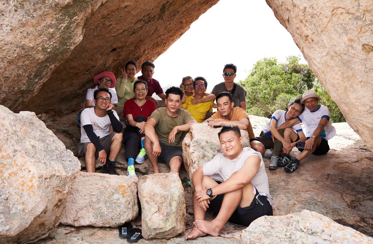 Tour Trekking Núi Chúa 2 ngày 1 đêm trọn gói