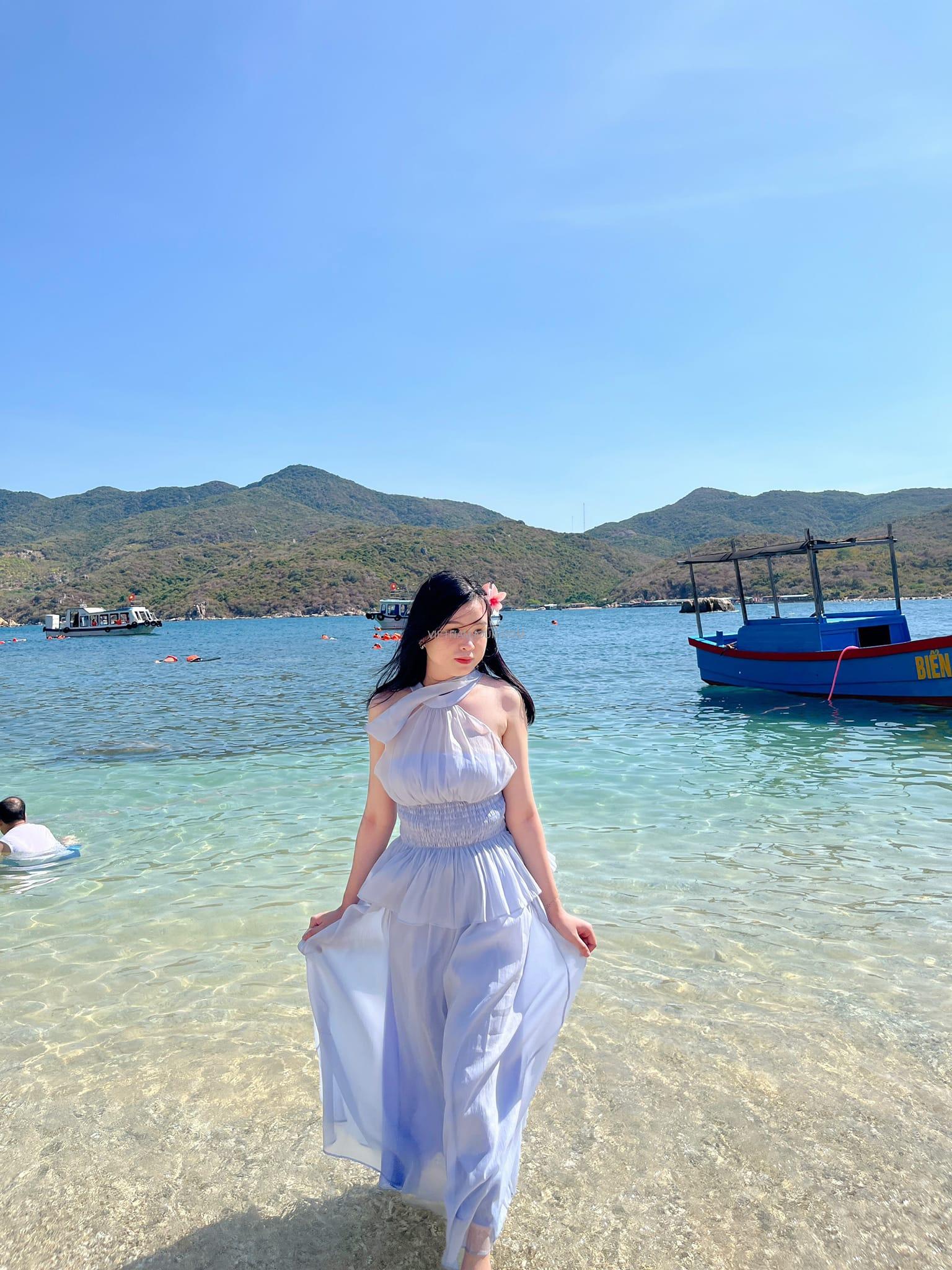 biển bãi Câu Vĩnh Hy