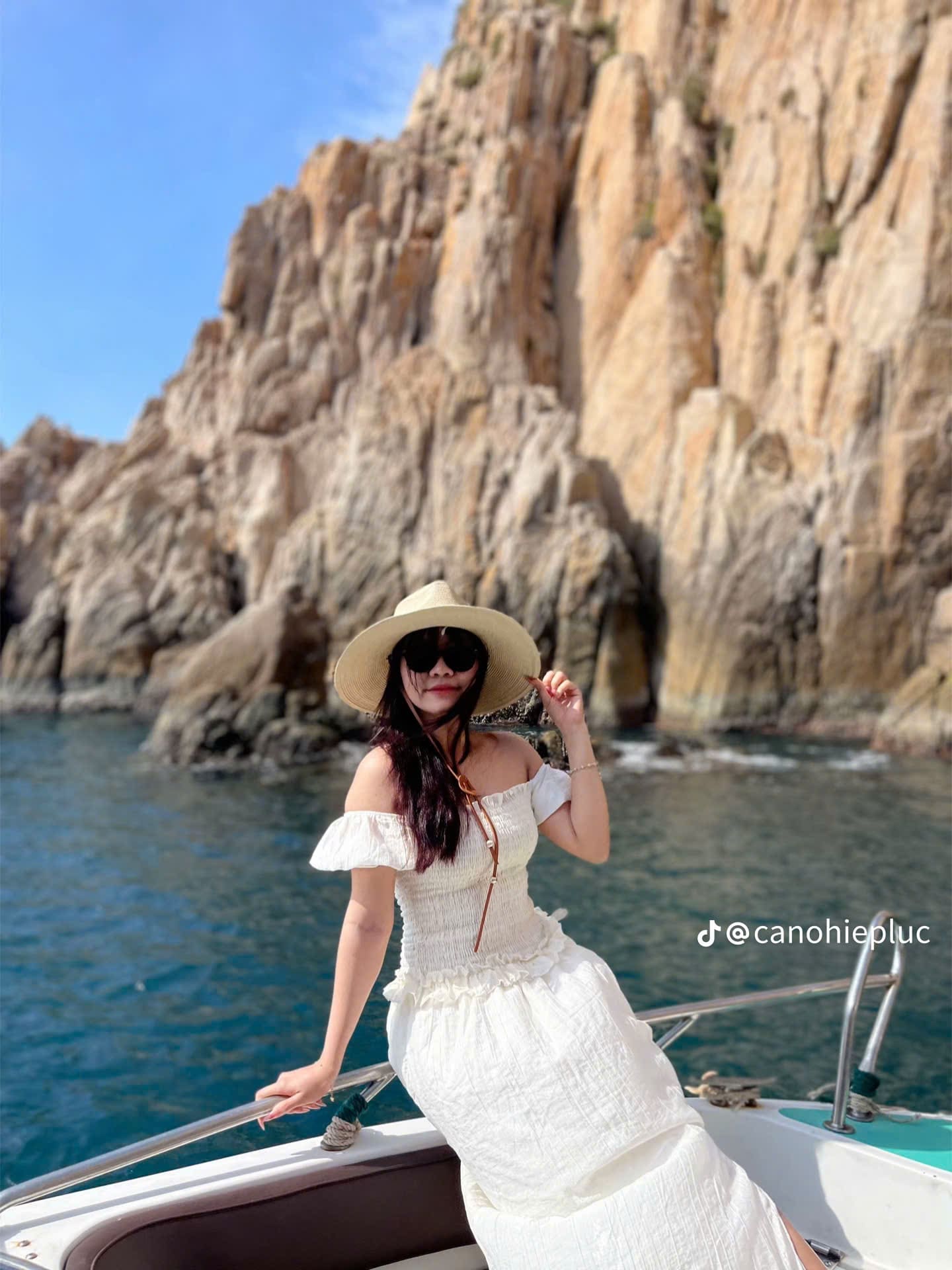 tour cano Bình Hưng 1 ngày trọn gói tour cano Bình Hưng 1 ngày trọn gói